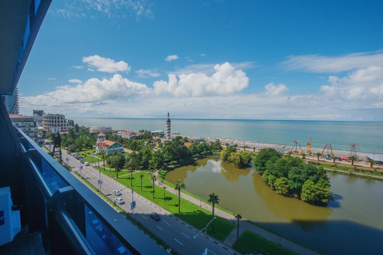 Orbi City Towers Batoemi Buitenkant foto