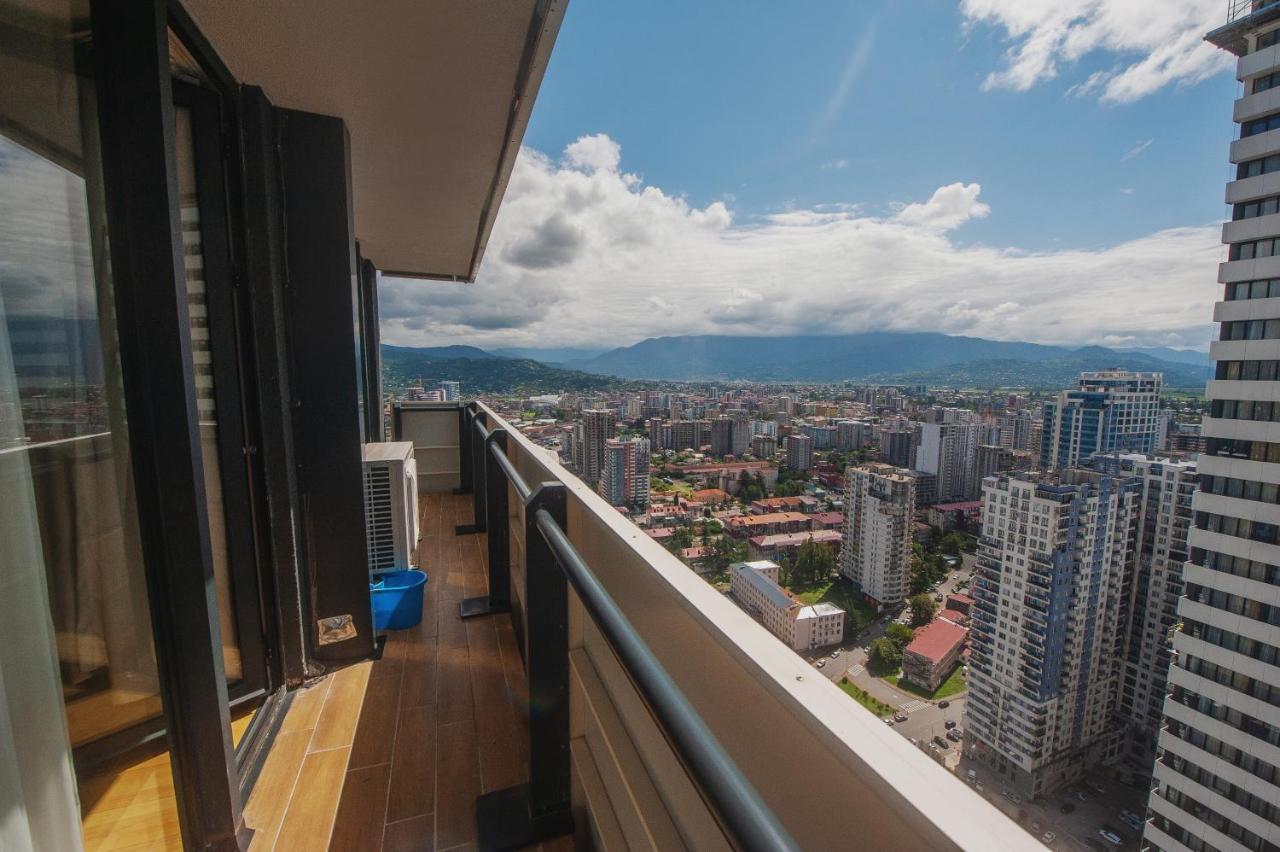 Orbi City Towers Batoemi Buitenkant foto