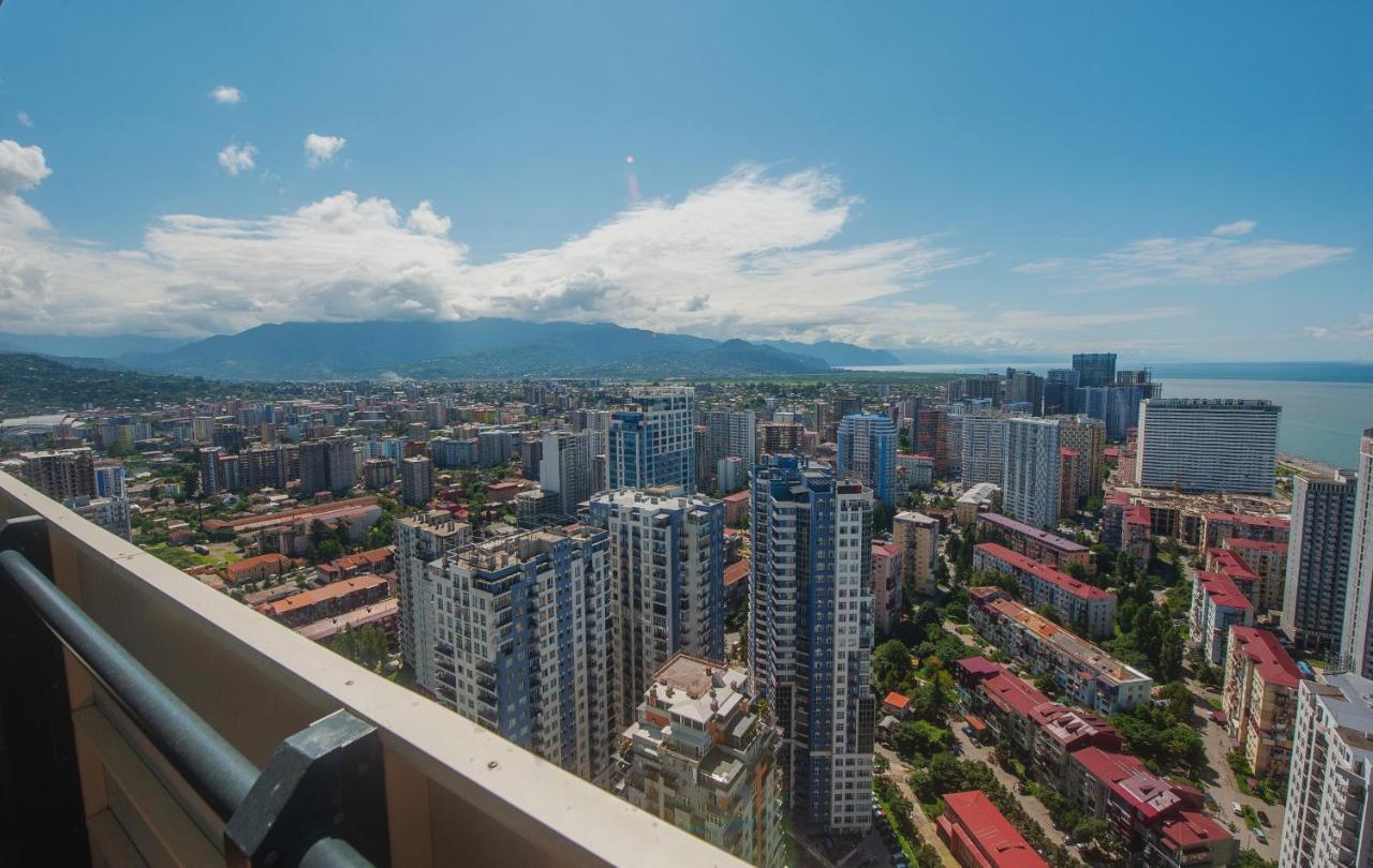 Orbi City Towers Batoemi Buitenkant foto