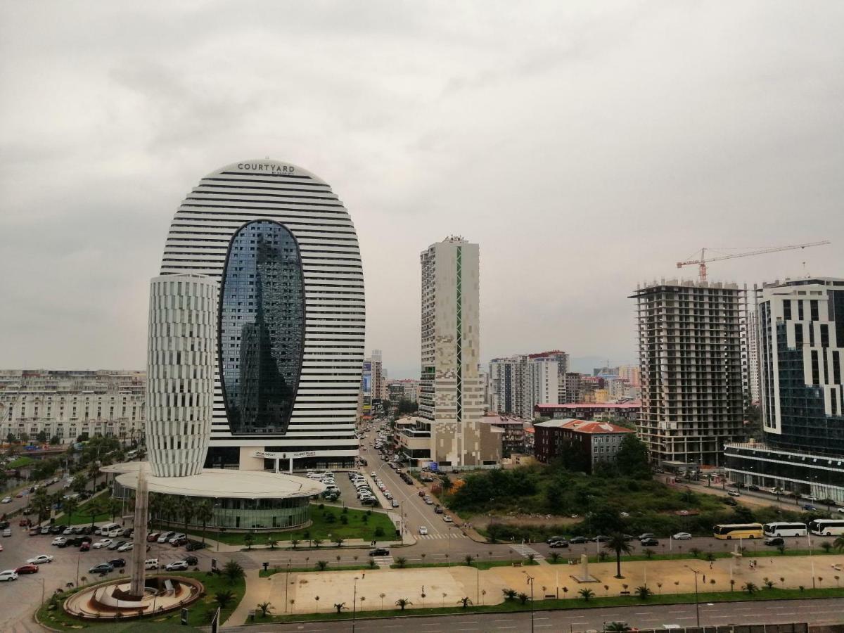 Orbi City Towers Batoemi Buitenkant foto