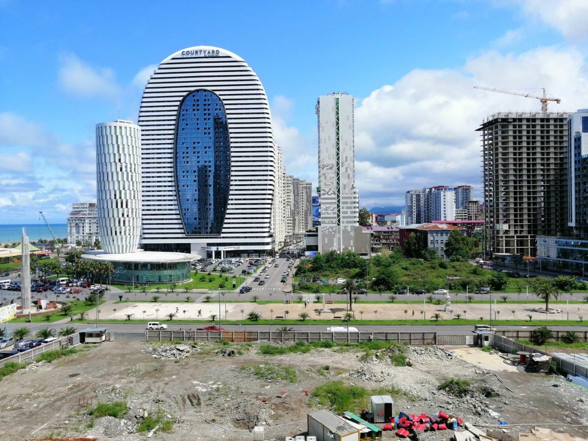 Orbi City Towers Batoemi Buitenkant foto