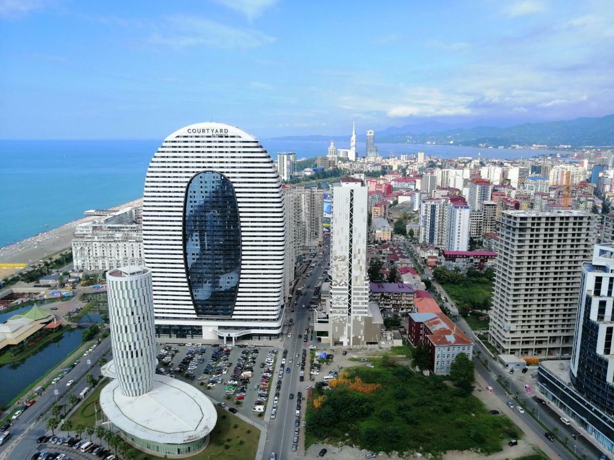 Orbi City Towers Batoemi Buitenkant foto